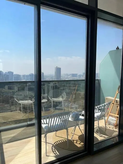 Elegante Vue Parc Et Piscine Au Coeur De Jvc Apartment Dubai