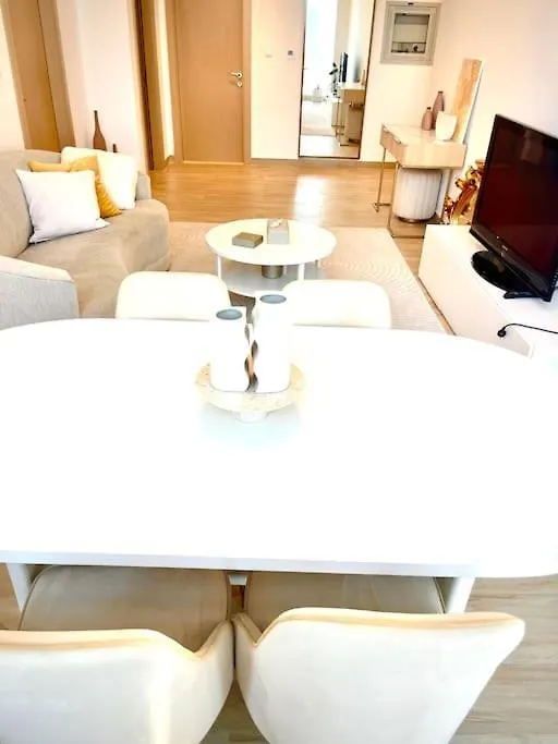 شقة Elegante Vue Parc Et Piscine Au Coeur De Jvc دبي الإمارات العربية المتحدة